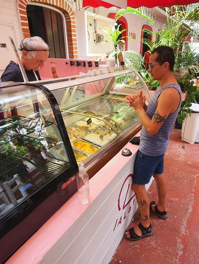 Victor Manuel Ordering Gelato at JALato Puerto Vallarta Victor Manuel from the Vallarta Breeze Yoga Puerto Vallarta Yoga Studio Ordering Gelato at JALato Puerto Vallarta